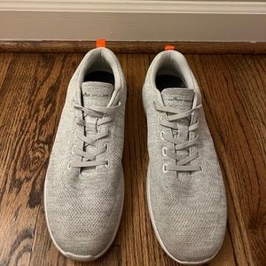 Men’s Peter Millar tennis shoes
